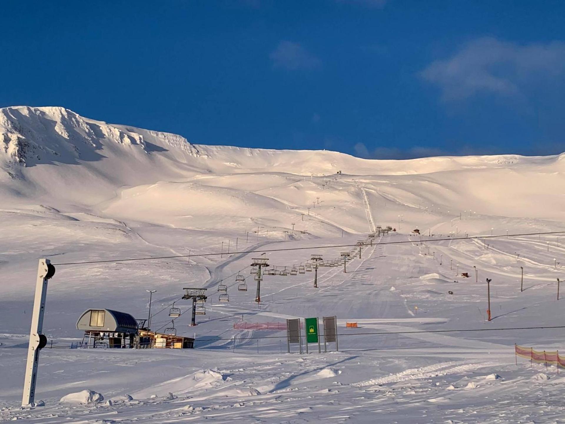 Hotel Akureyri Dynheimar Екстер'єр фото