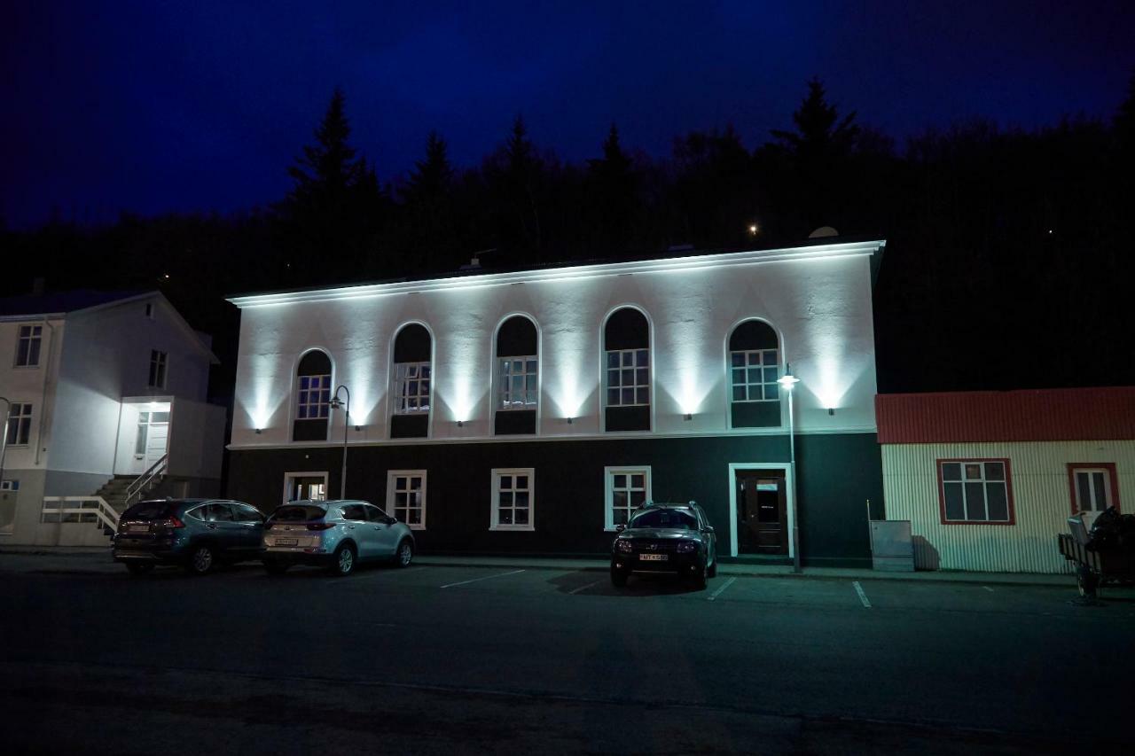 Hotel Akureyri Dynheimar Екстер'єр фото